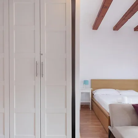Spacious Doubleroom At Sants Apartament *