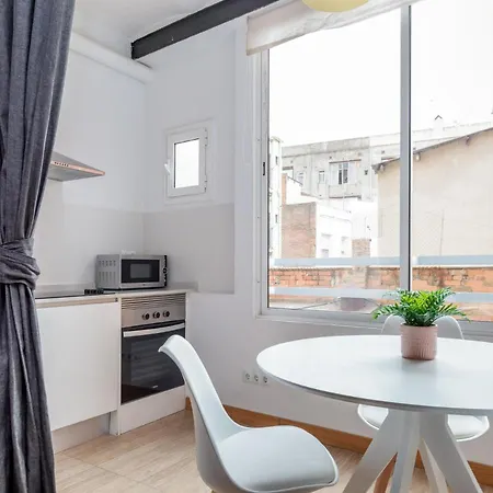 Spacious Doubleroom At Sants Apartament Barcelona