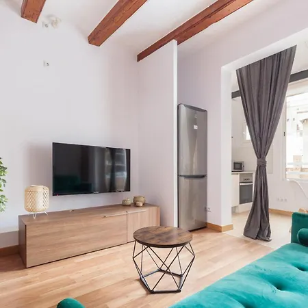 Spacious Doubleroom Apartment At Sants Barcelona